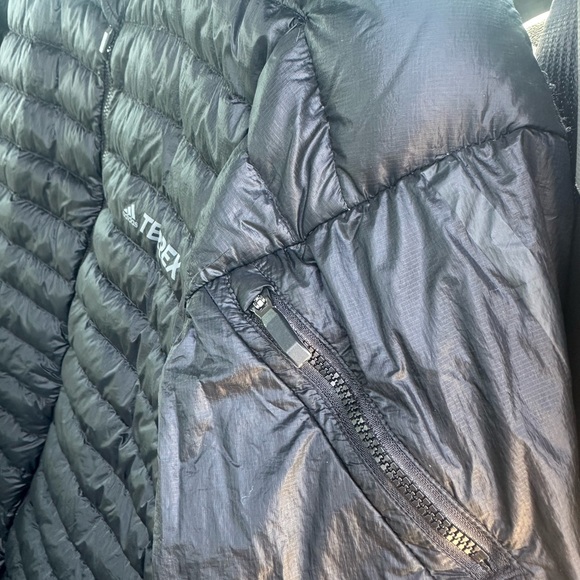 AdidasTERREX Size XL Jacket windbreaker - Picture 4 of 8